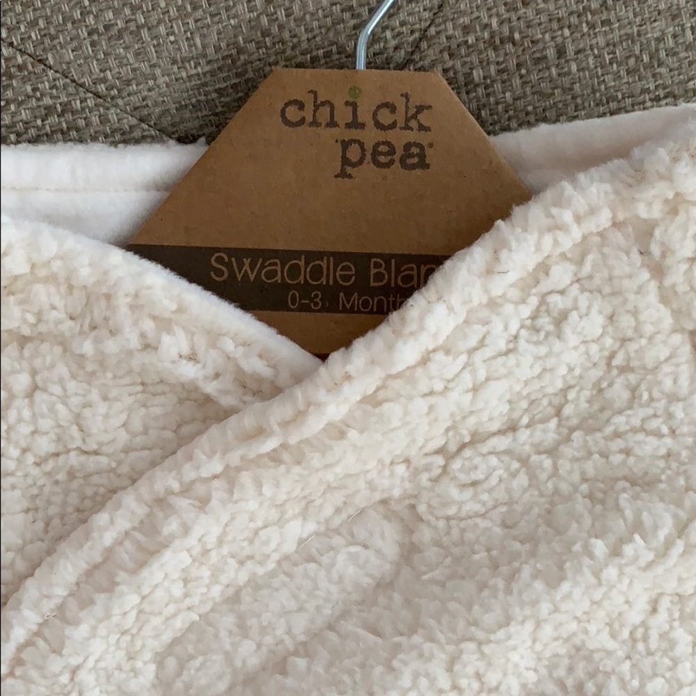 Swaddle - Picture 3 of 3